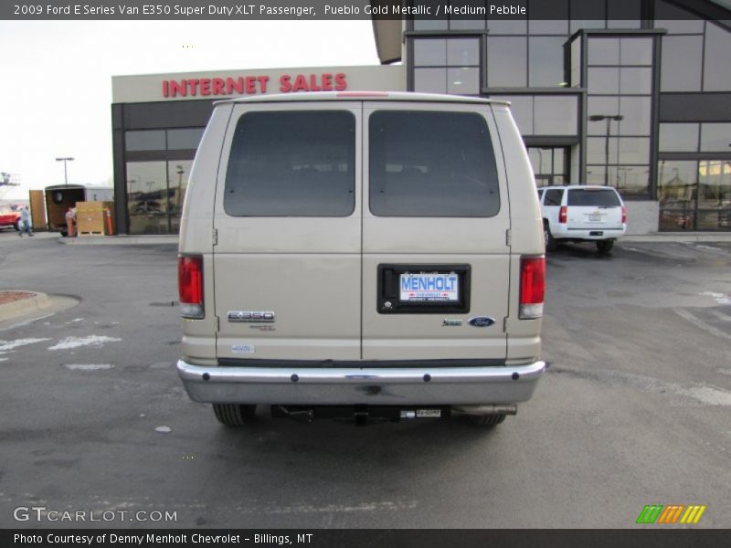 Pueblo Gold Metallic / Medium Pebble 2009 Ford E Series Van E350 Super Duty XLT Passenger