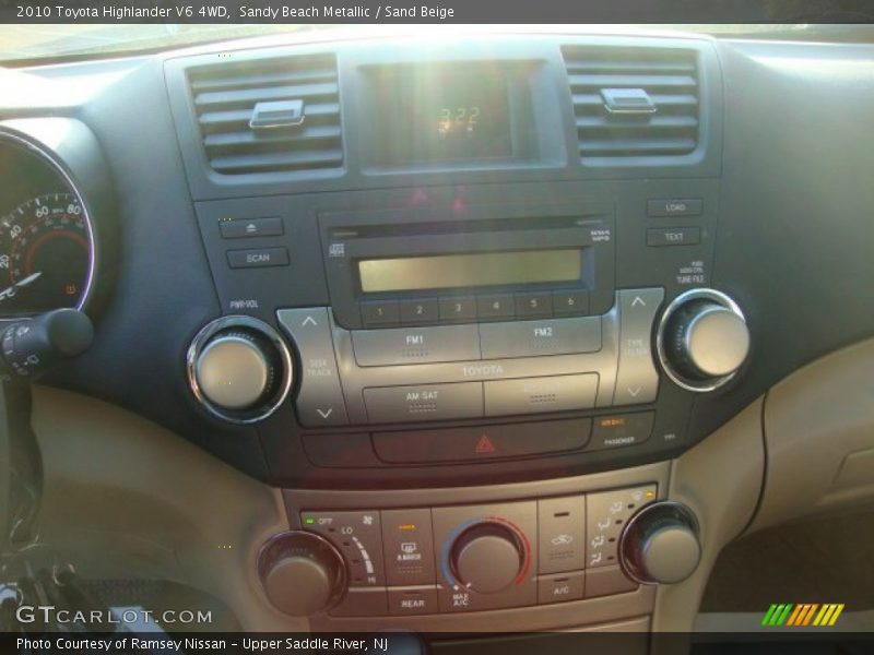 Sandy Beach Metallic / Sand Beige 2010 Toyota Highlander V6 4WD