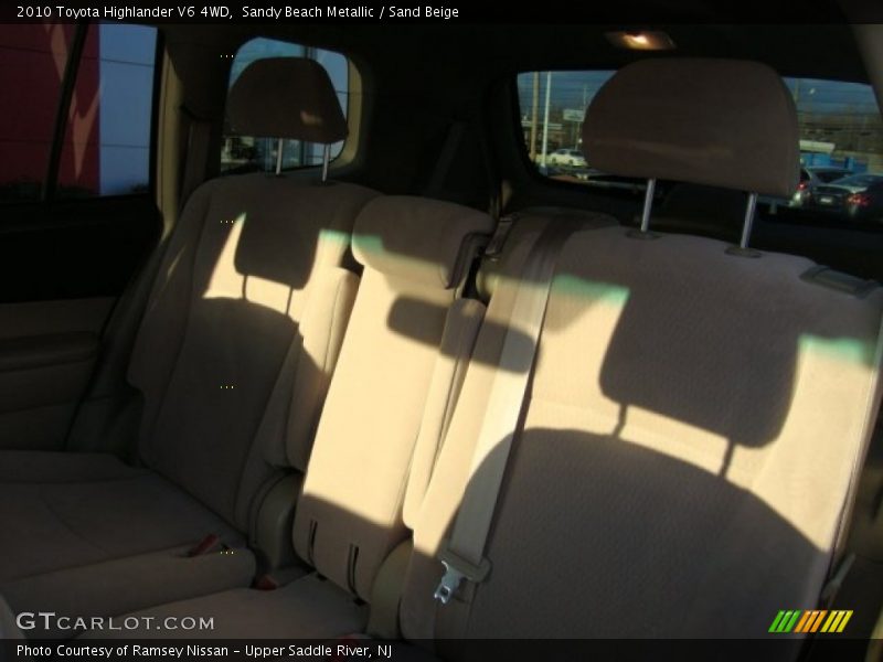 Sandy Beach Metallic / Sand Beige 2010 Toyota Highlander V6 4WD
