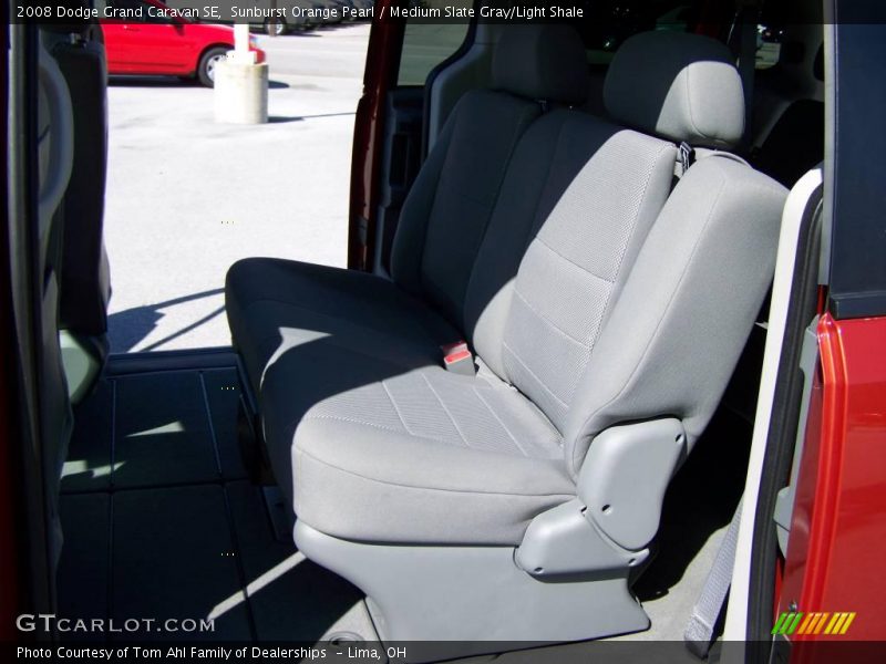 Sunburst Orange Pearl / Medium Slate Gray/Light Shale 2008 Dodge Grand Caravan SE