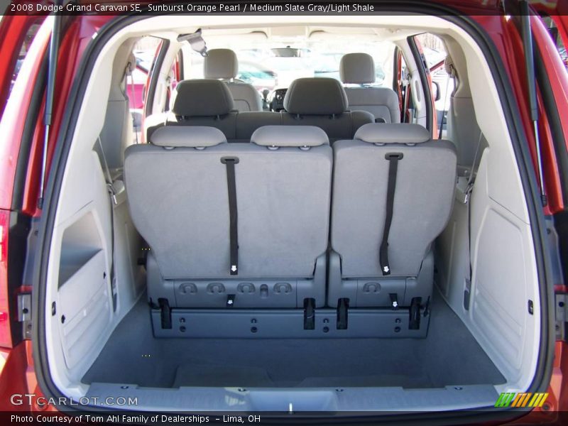 Sunburst Orange Pearl / Medium Slate Gray/Light Shale 2008 Dodge Grand Caravan SE