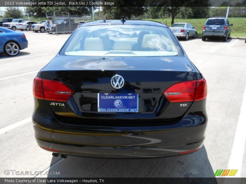 Black Uni / Cornsilk Beige 2013 Volkswagen Jetta TDI Sedan