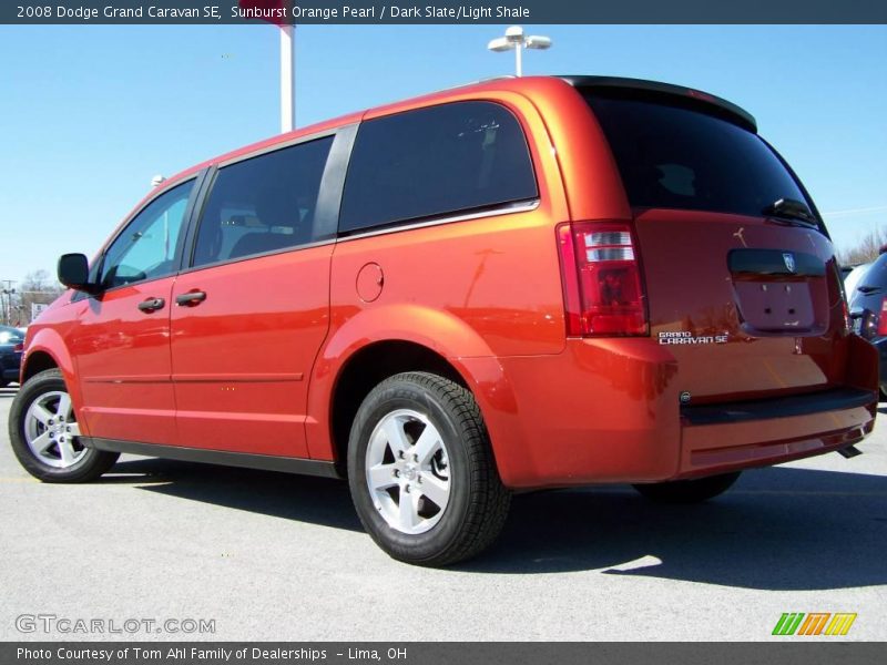 Sunburst Orange Pearl / Dark Slate/Light Shale 2008 Dodge Grand Caravan SE