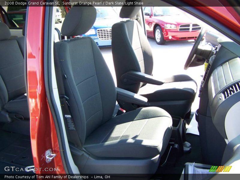 Sunburst Orange Pearl / Dark Slate/Light Shale 2008 Dodge Grand Caravan SE