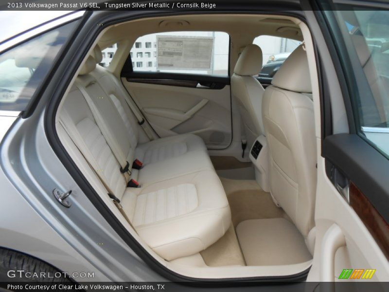 Tungsten Silver Metallic / Cornsilk Beige 2013 Volkswagen Passat V6 SEL