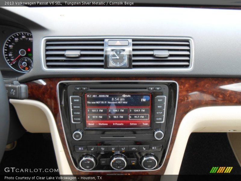 Tungsten Silver Metallic / Cornsilk Beige 2013 Volkswagen Passat V6 SEL