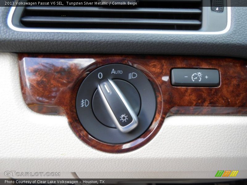 Tungsten Silver Metallic / Cornsilk Beige 2013 Volkswagen Passat V6 SEL