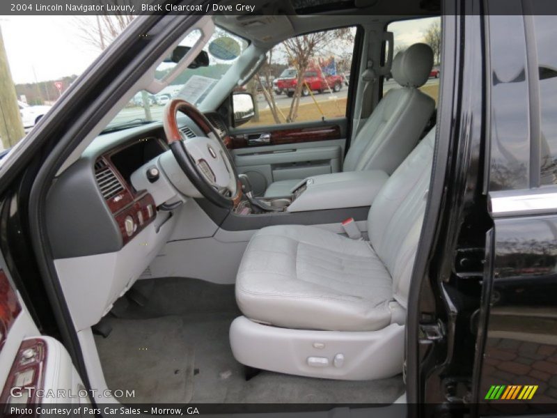 Front Seat of 2004 Navigator Luxury