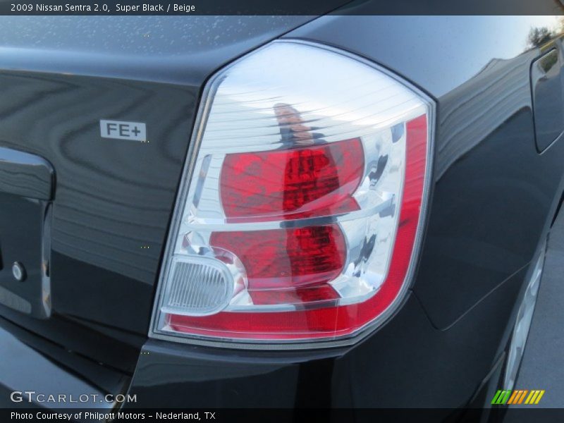 Super Black / Beige 2009 Nissan Sentra 2.0
