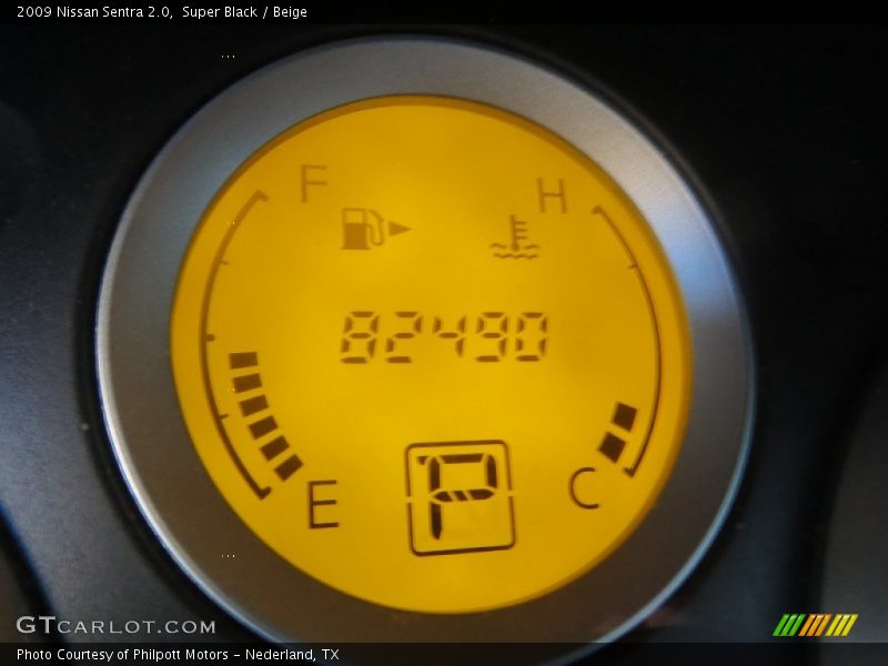 Super Black / Beige 2009 Nissan Sentra 2.0