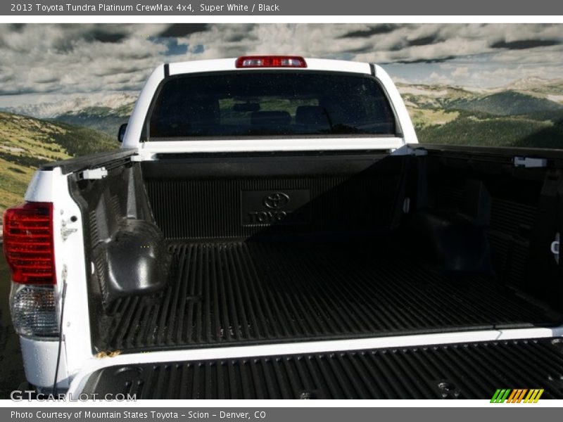 Super White / Black 2013 Toyota Tundra Platinum CrewMax 4x4