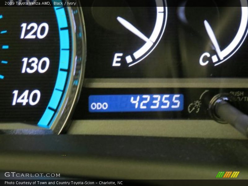 Black / Ivory 2009 Toyota Venza AWD