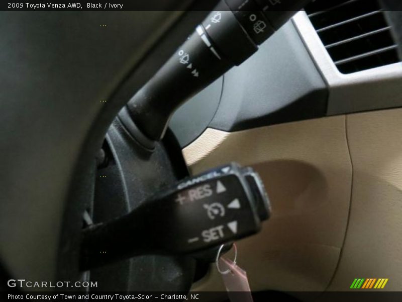 Black / Ivory 2009 Toyota Venza AWD