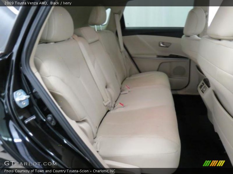 Black / Ivory 2009 Toyota Venza AWD