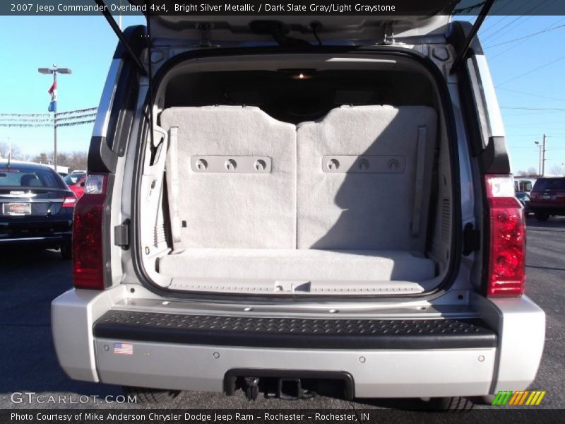 Bright Silver Metallic / Dark Slate Gray/Light Graystone 2007 Jeep Commander Overland 4x4