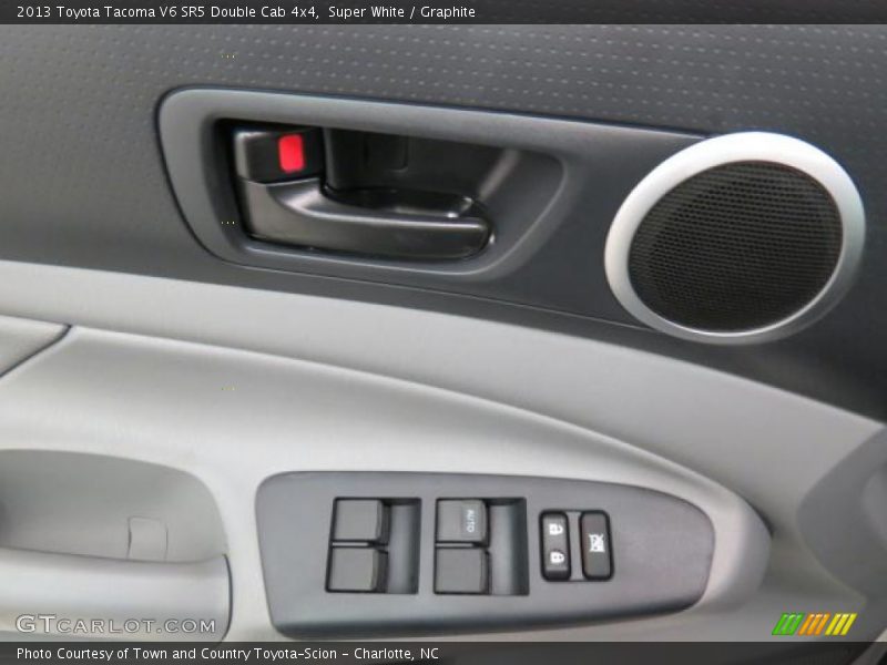 Super White / Graphite 2013 Toyota Tacoma V6 SR5 Double Cab 4x4