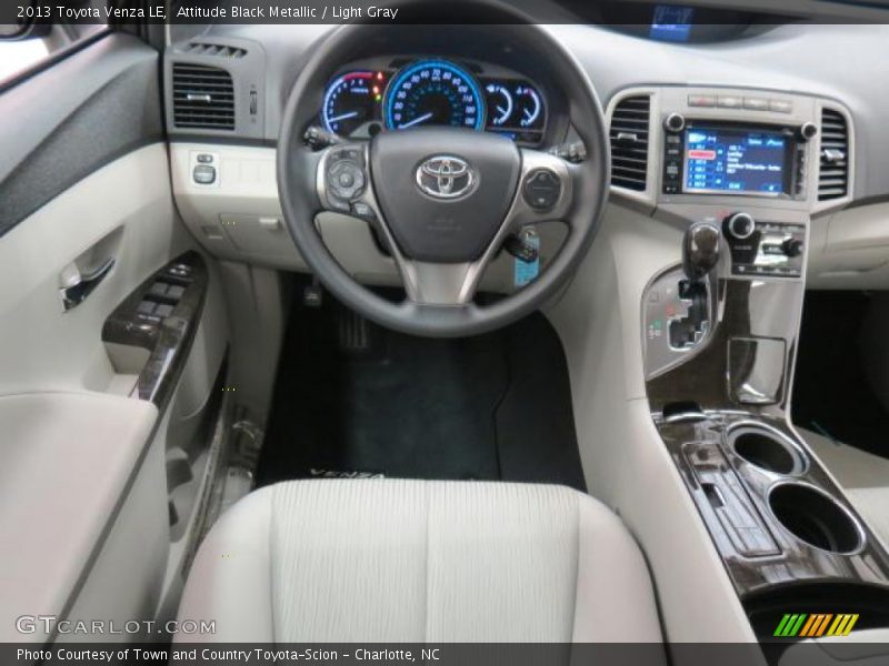 Attitude Black Metallic / Light Gray 2013 Toyota Venza LE