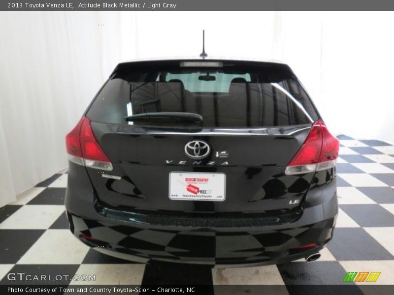 Attitude Black Metallic / Light Gray 2013 Toyota Venza LE