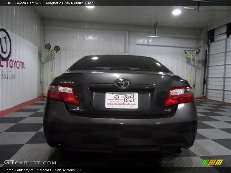 Magnetic Gray Metallic / Ash 2007 Toyota Camry SE