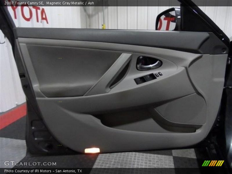 Magnetic Gray Metallic / Ash 2007 Toyota Camry SE