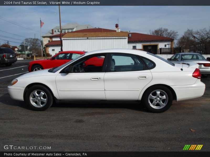 Vibrant White / Medium Graphite 2004 Ford Taurus SE Sedan