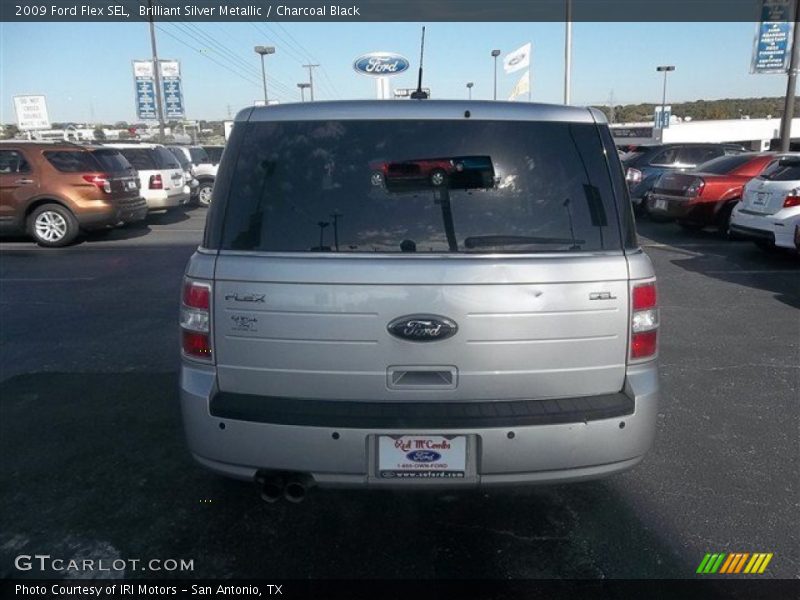 Brilliant Silver Metallic / Charcoal Black 2009 Ford Flex SEL