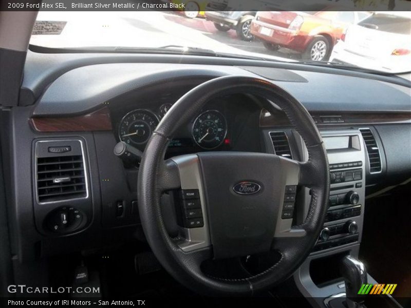Brilliant Silver Metallic / Charcoal Black 2009 Ford Flex SEL