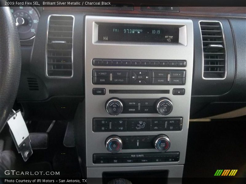 Brilliant Silver Metallic / Charcoal Black 2009 Ford Flex SEL