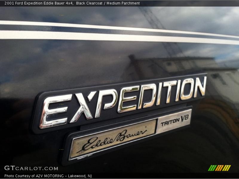 Black Clearcoat / Medium Parchment 2001 Ford Expedition Eddie Bauer 4x4