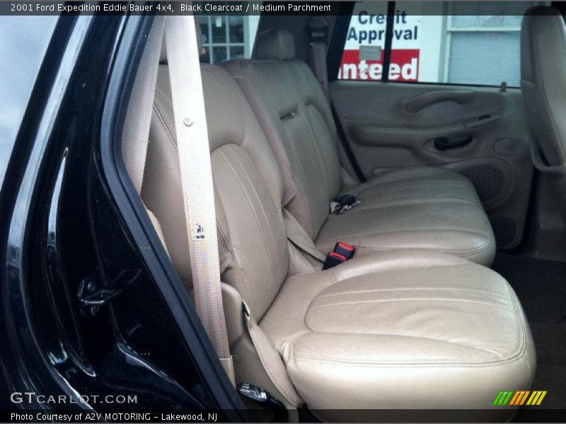 Black Clearcoat / Medium Parchment 2001 Ford Expedition Eddie Bauer 4x4