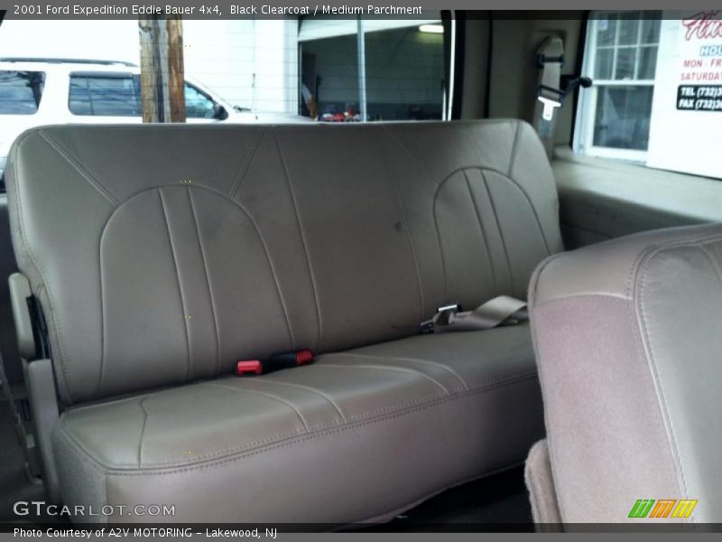Black Clearcoat / Medium Parchment 2001 Ford Expedition Eddie Bauer 4x4