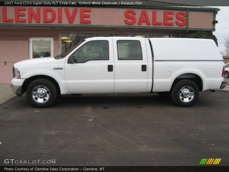 Oxford White Clearcoat / Medium Flint 2007 Ford F250 Super Duty XLT Crew Cab