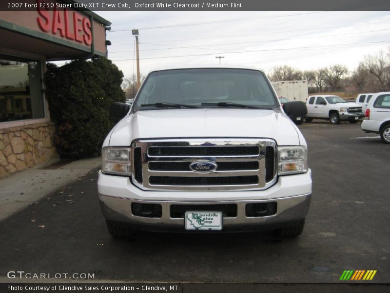 Oxford White Clearcoat / Medium Flint 2007 Ford F250 Super Duty XLT Crew Cab