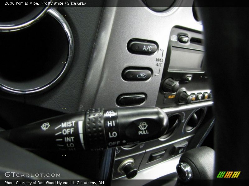 Frosty White / Slate Gray 2006 Pontiac Vibe
