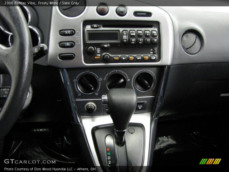 Frosty White / Slate Gray 2006 Pontiac Vibe