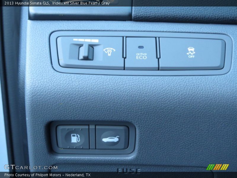 Iridescent Silver Blue Pearl / Gray 2013 Hyundai Sonata GLS
