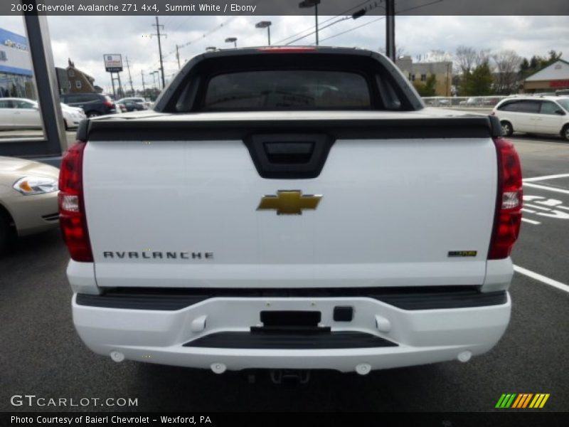 Summit White / Ebony 2009 Chevrolet Avalanche Z71 4x4