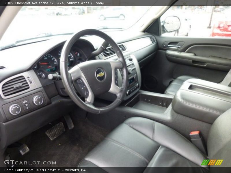 Summit White / Ebony 2009 Chevrolet Avalanche Z71 4x4