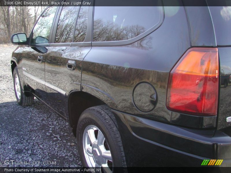 Black Onyx / Light Gray 2006 GMC Envoy SLT 4x4
