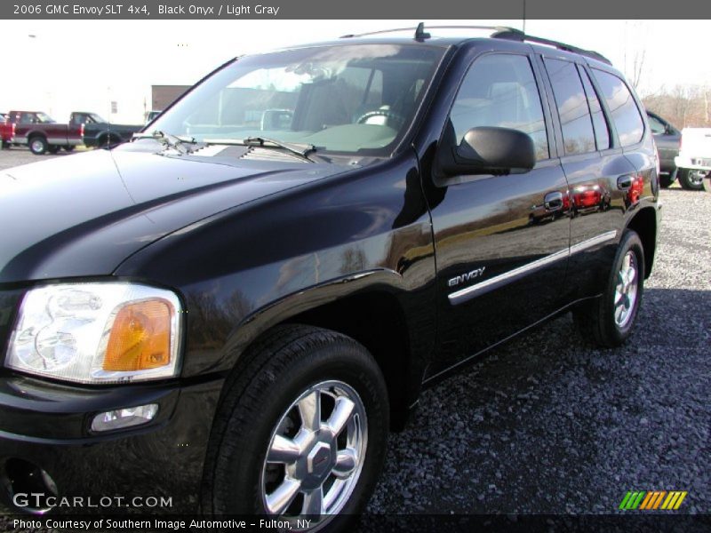 Black Onyx / Light Gray 2006 GMC Envoy SLT 4x4
