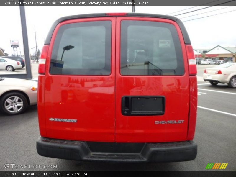 Victory Red / Medium Dark Pewter 2005 Chevrolet Express 2500 Commercial Van