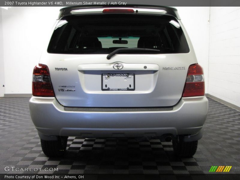 Millenium Silver Metallic / Ash Gray 2007 Toyota Highlander V6 4WD