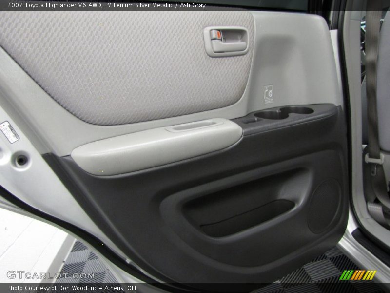 Millenium Silver Metallic / Ash Gray 2007 Toyota Highlander V6 4WD