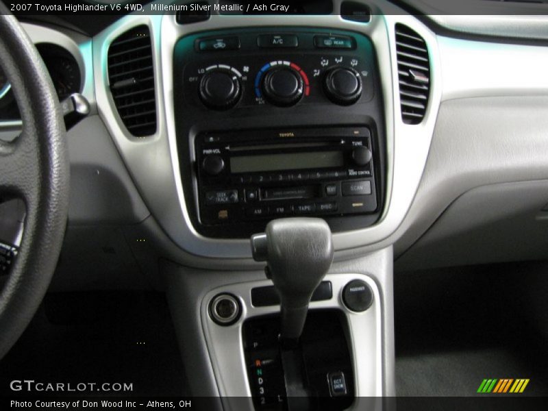 Millenium Silver Metallic / Ash Gray 2007 Toyota Highlander V6 4WD