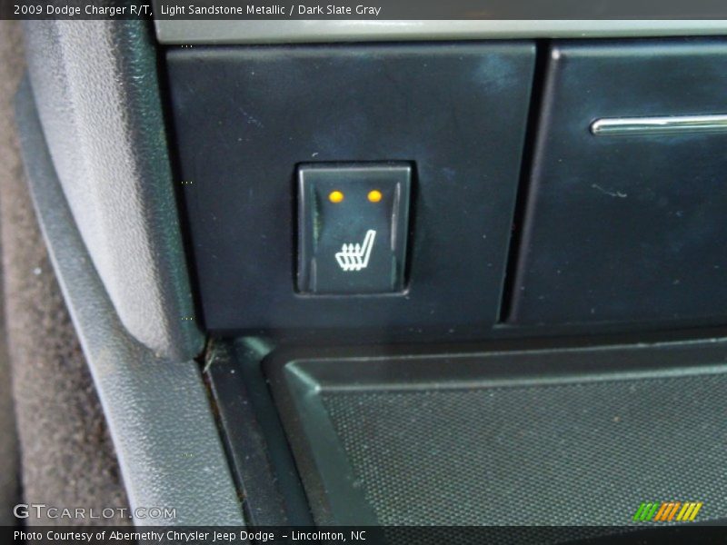 Light Sandstone Metallic / Dark Slate Gray 2009 Dodge Charger R/T