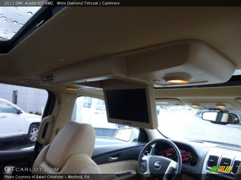 White Diamond Tintcoat / Cashmere 2011 GMC Acadia SLT AWD