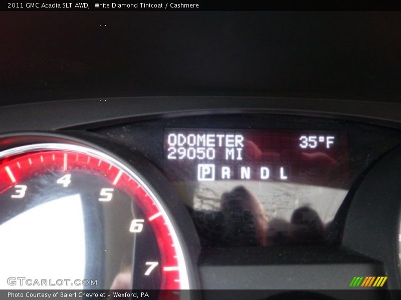 White Diamond Tintcoat / Cashmere 2011 GMC Acadia SLT AWD