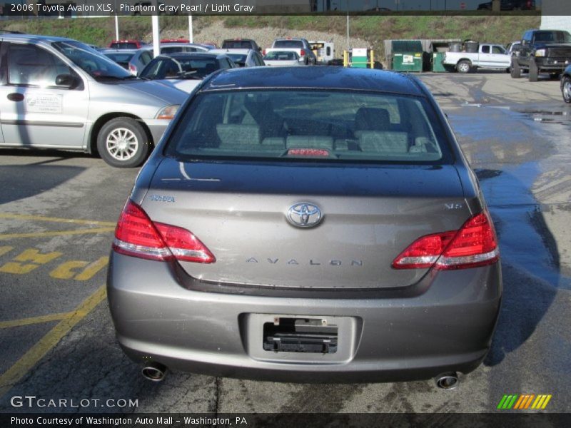 Phantom Gray Pearl / Light Gray 2006 Toyota Avalon XLS