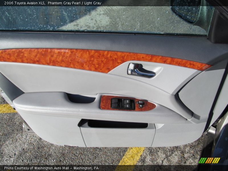 Phantom Gray Pearl / Light Gray 2006 Toyota Avalon XLS