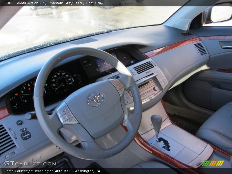 Phantom Gray Pearl / Light Gray 2006 Toyota Avalon XLS